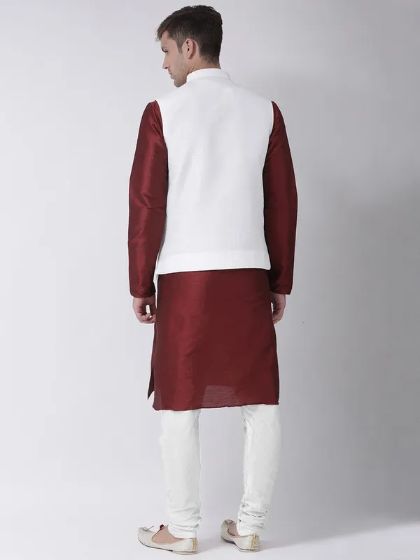 Tabard_Men_Kurta_Churidar_Set