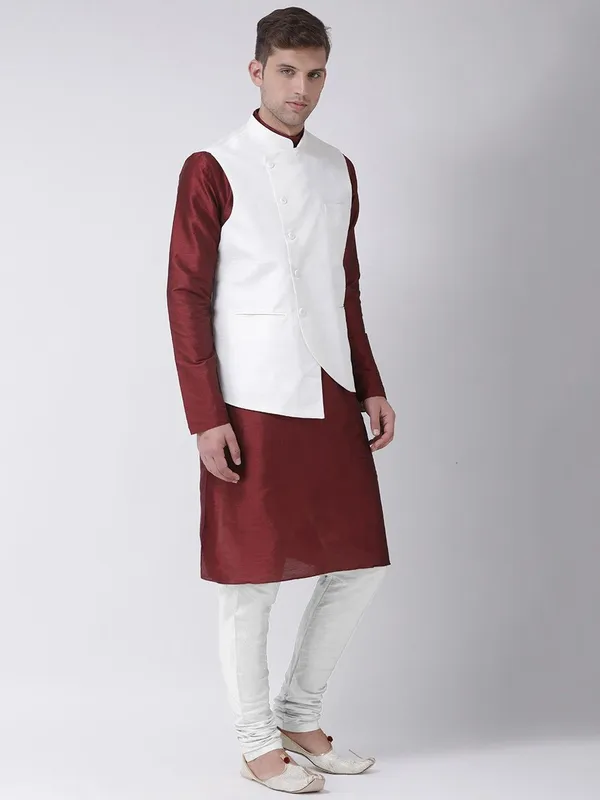 Tabard_Men_Kurta_Churidar_Set
