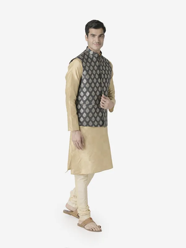 Tabard_Men_Kurta_Churidar_Ethnic_Jacket_Set
