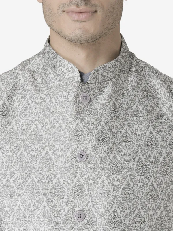 Tabard_Men_Kurta_Churidar_Ethnic_Jacket_Set