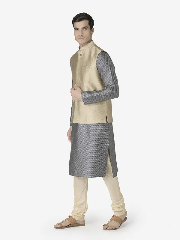 Tabard_Men_Kurta_Churidar_Ethnic_Jacket_Set