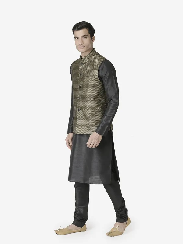 Tabard_Men_Kurta_Churidar_Ethnic_Jacket_Set