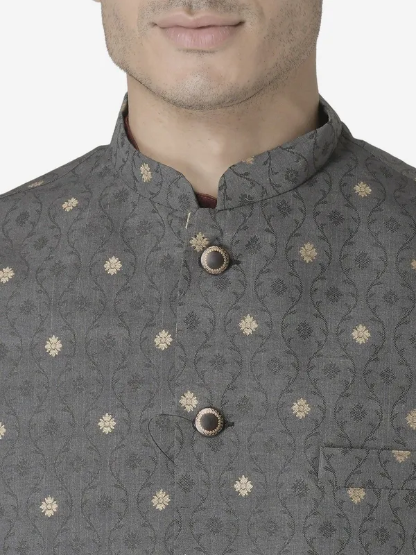 Tabard_Men_Kurta_Churidar_Ethnic_Jacket_Set