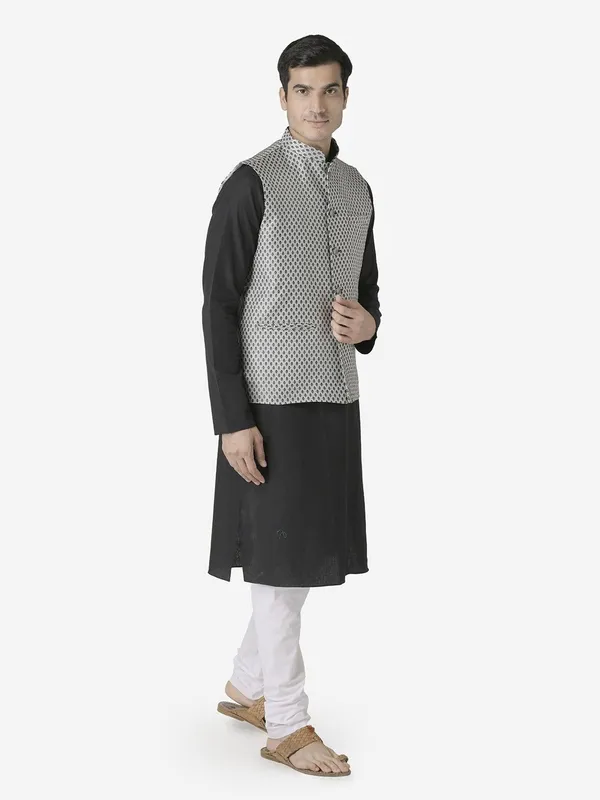 Tabard_Men_Kurta_Churidar_Ethnic_Jacket_Set