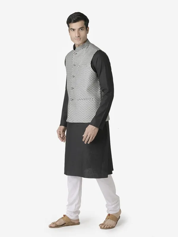Tabard_Men_Kurta_Churidar_Ethnic_Jacket_Set