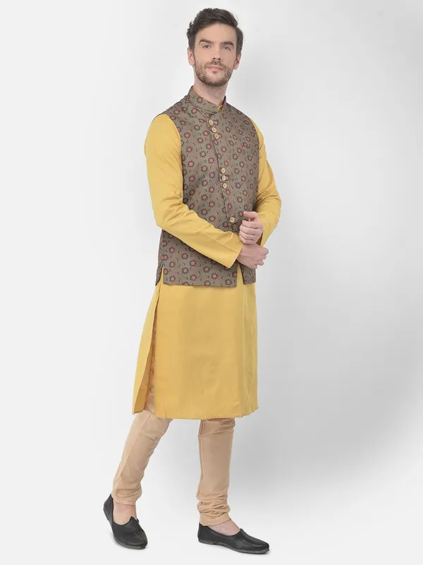 Tabard_Men_Kurta_Churidar_Ethnic_Jacket_Set