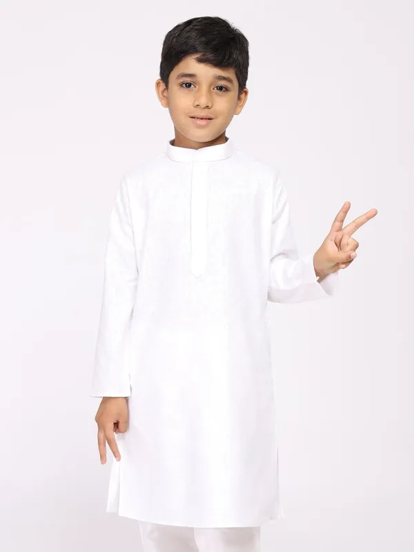 Tabard_Boys_Solid_Straight_Kurta_(White)