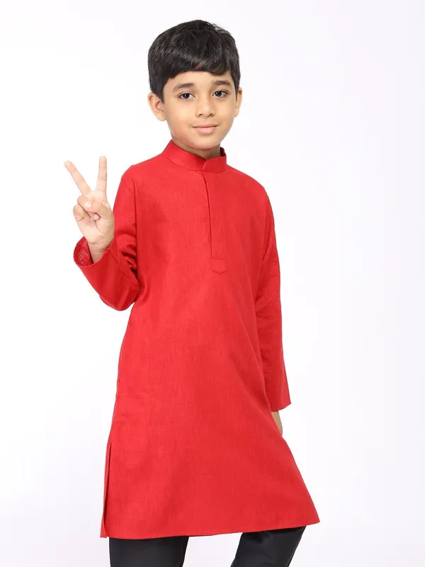 Tabard_Boys_Solid_Straight_Kurta_(Red)