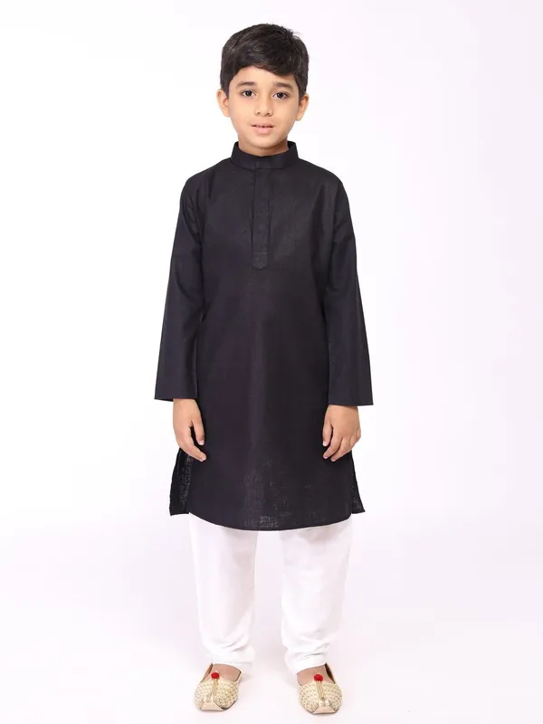 Tabard_Boys_Solid_Straight_Kurta_(Black)