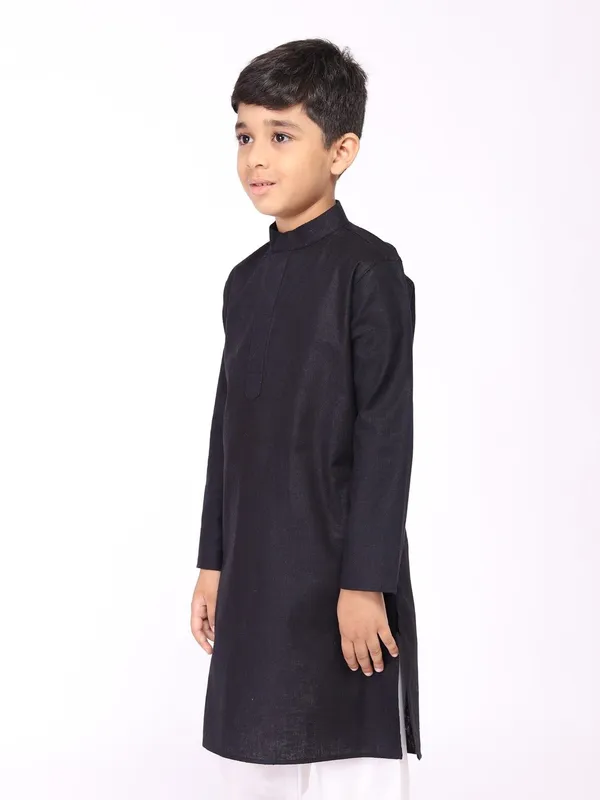Tabard_Boys_Solid_Straight_Kurta_(Black)