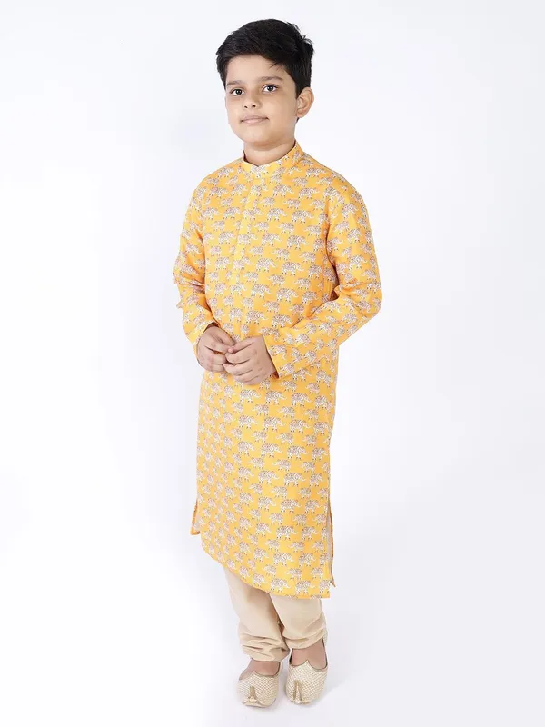 Tabard_Boys_Printed_Straight_Kurta_(Yellow)