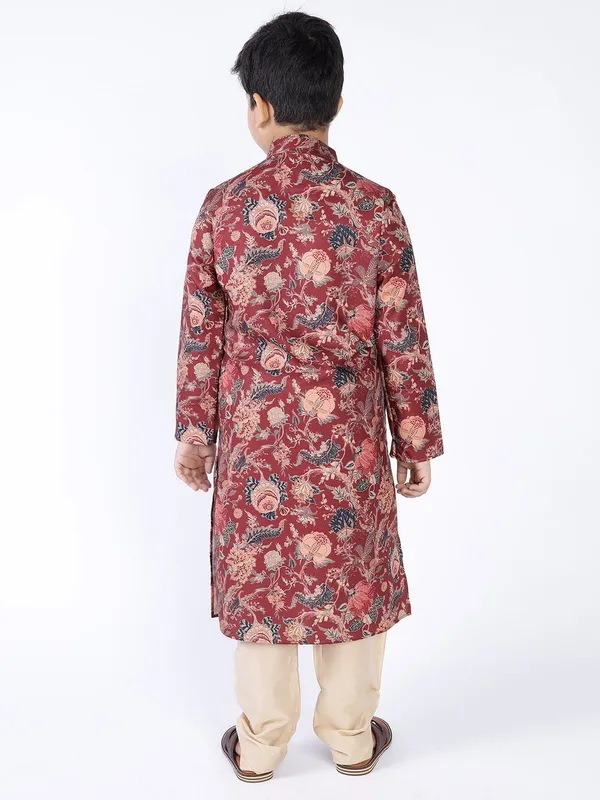 Tabard_Boys_Printed_Straight_Kurta_(Maroon)
