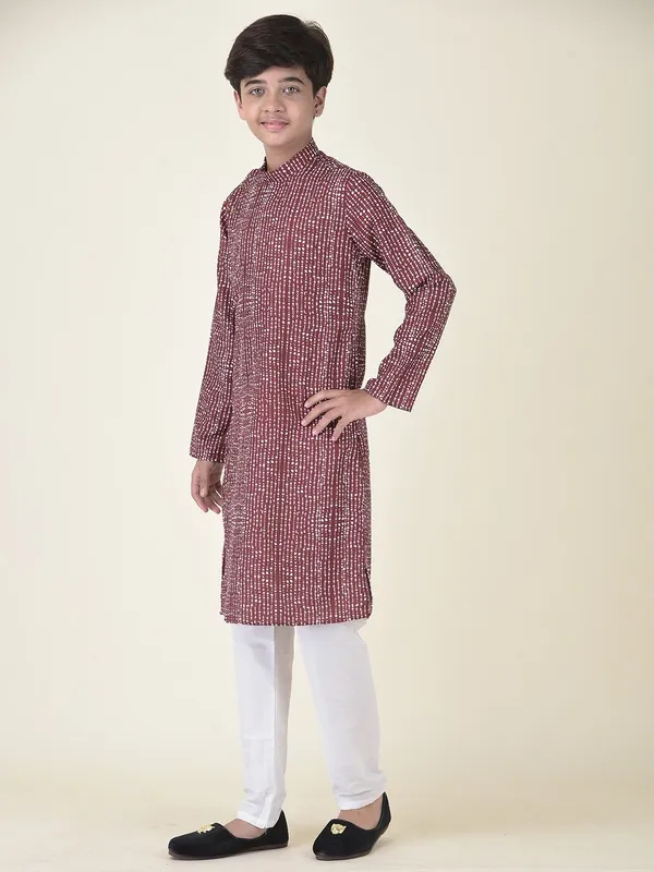 Tabard_Boys_Printed_Straight_Kurta_(Maroon)
