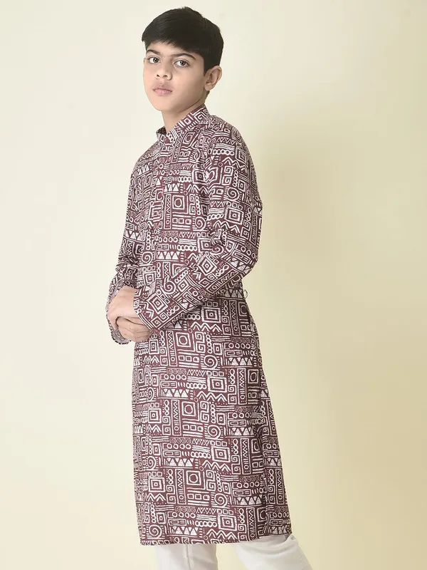 Tabard_Boys_Printed_Straight_Kurta_(Maroon)