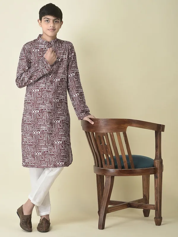 Tabard_Boys_Printed_Straight_Kurta_(Maroon)