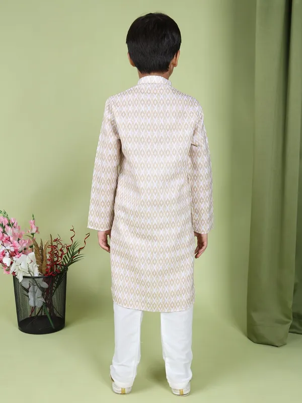 Tabard_Boys_Printed_Straight_Kurta_(Beige,_White)