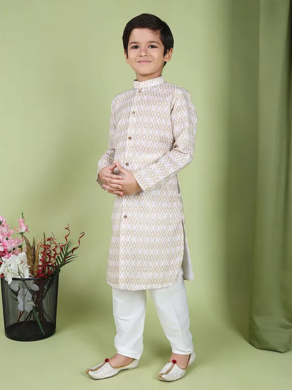 Tabard_Boys_Printed_Straight_Kurta_(Beige,_White)