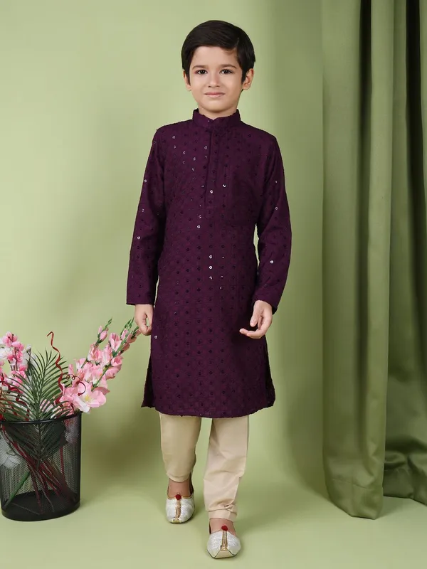 Tabard_Boys_Embroidered_Straight_Kurta_(Maroon)