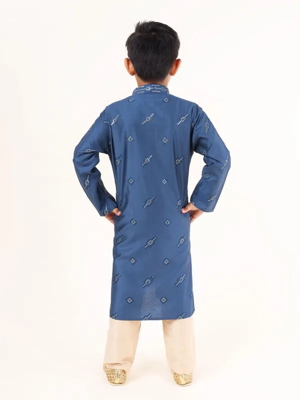Tabard_Boys_Embroidered_Straight_Kurta_(Blue)