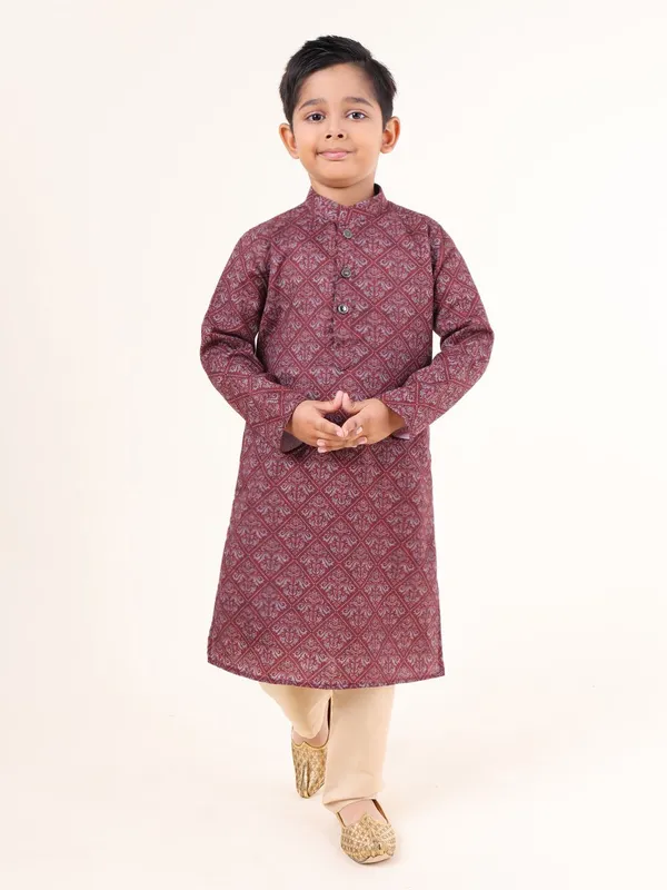 Tabard_Boys_Printed_Straight_Kurta_(Maroon)