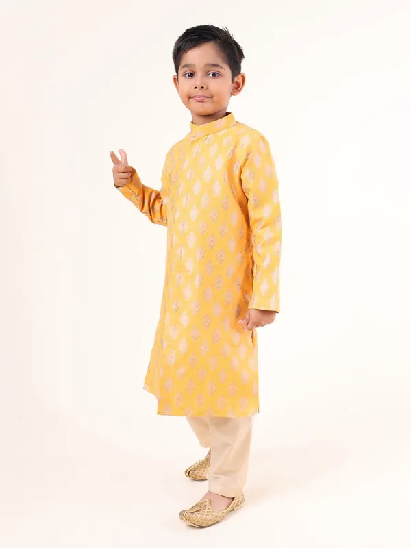 Tabard_Boys_Printed_Straight_Kurta_(Yellow)
