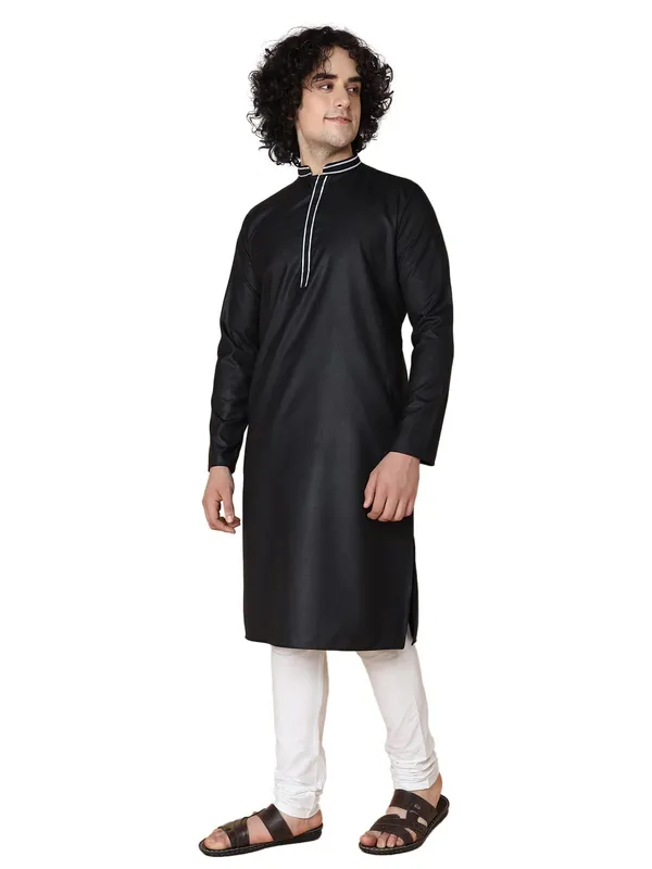 Black_Cotton_Full_Sleeve_Regular_Fit_Plain_Kurta_For_Men