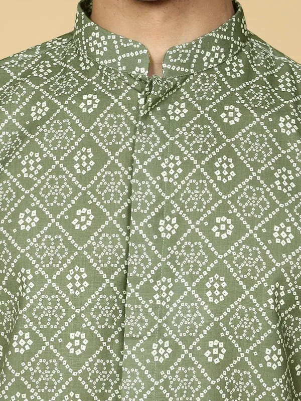 Green_Cotton_Full_Sleeves_Regular_Printed_Kurta_Set_For_Men