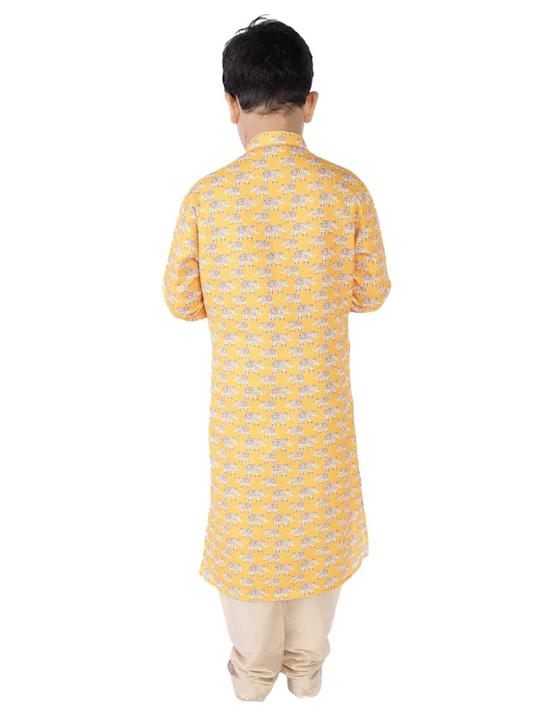 Yellow_Cotton_Full_Sleeve_Regular_Fit_Printed_Kurta_Churidar_For_Kids