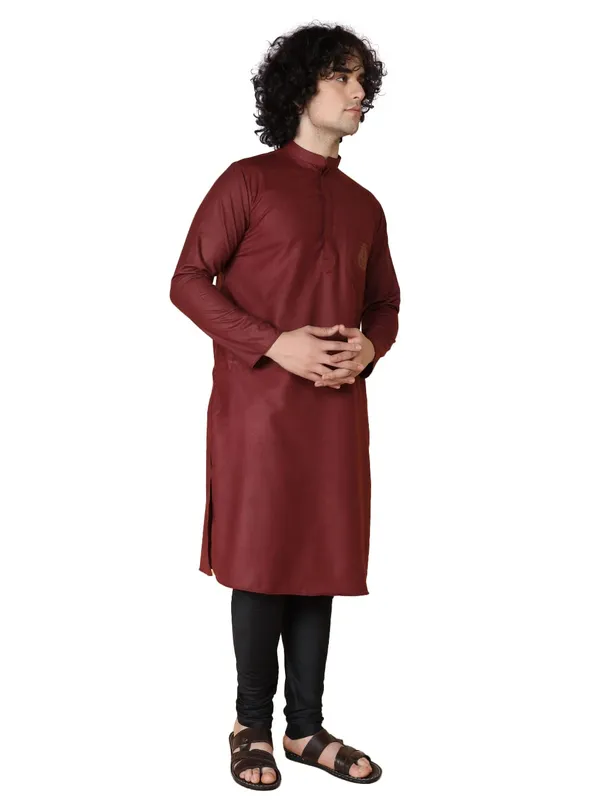Maroon_Cotton_Full_Sleeve_Regular_Fit_Embroidery_Kurta_For_Men