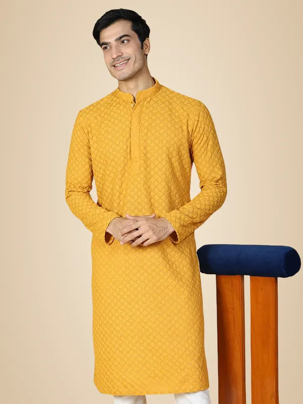 Yellow_Cotton_Full_Sleeve_Regular_Fit_Chikankari_Embroidery_Kurta_For_Men