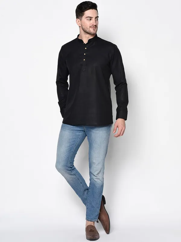Black_Full_Sleeve_Regular_Plain_Kurta_For_Men