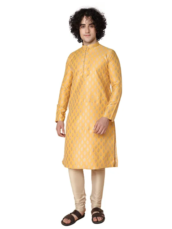 Yellow_Silk_Blend_Full_Sleeves_Regular_Jacquard_Kurta_Churidar_Set_For_Men