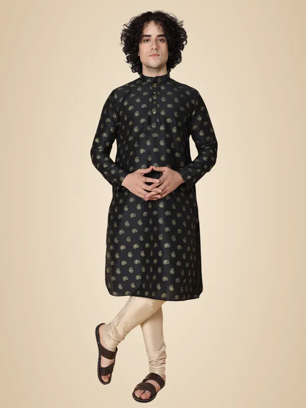 Black_Cotton_Full_Sleeve_Regular_Fit_Printed_Kurta_For_Men