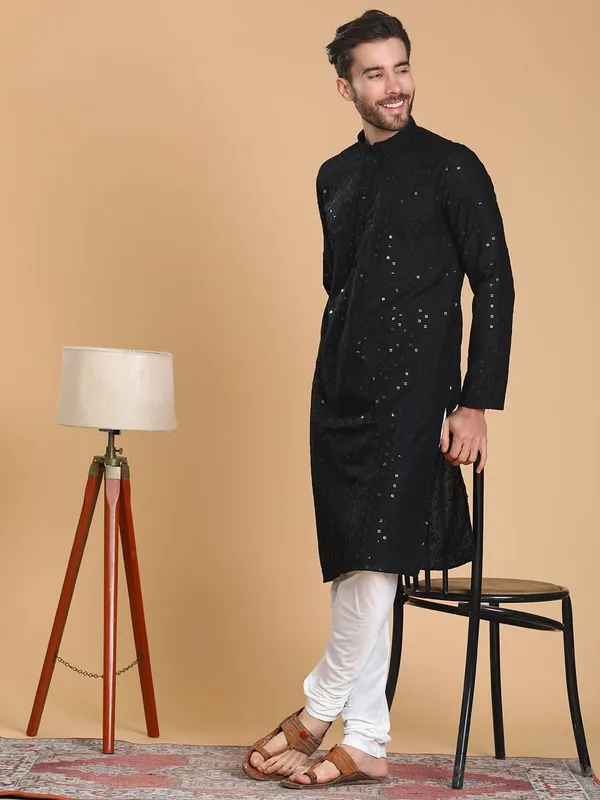 Black_Cotton_Full_Sleeves_Regular_Embroidery_Black_Kurta_Set_For_Men