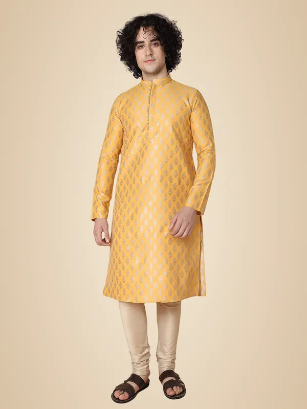 Yellow_Silk_Blend_Full_Sleeve_Regular_Fit_Jacquard_Kurta_For_Men