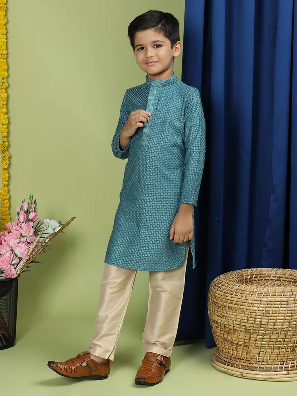 Green_Cotton_Full_Sleeve_Regular_Fit_Chikankari_Embroidery_Kurta_For_Kids
