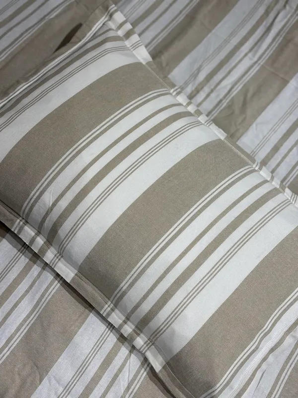 Beige_Linen_Stripes_Flat_Bedsheet_(_Pack_Of_1_)