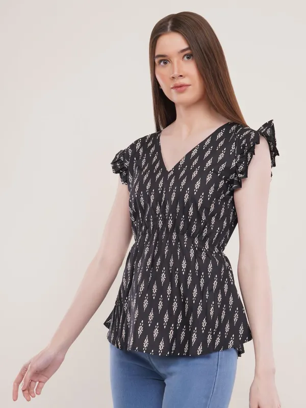 Black_Ikkat_Print_Cotton_Flared_Top