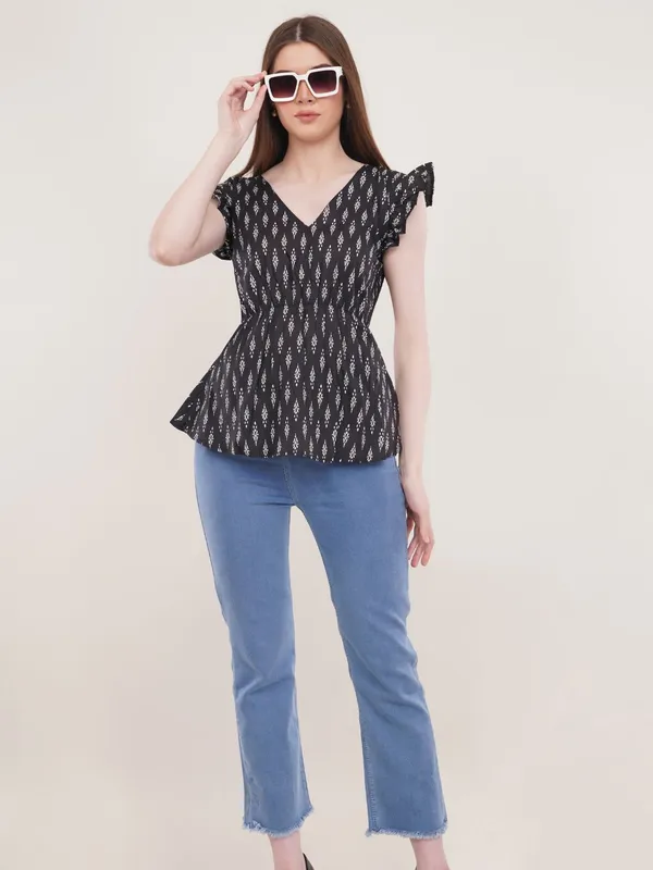 Black_Ikkat_Print_Cotton_Flared_Top