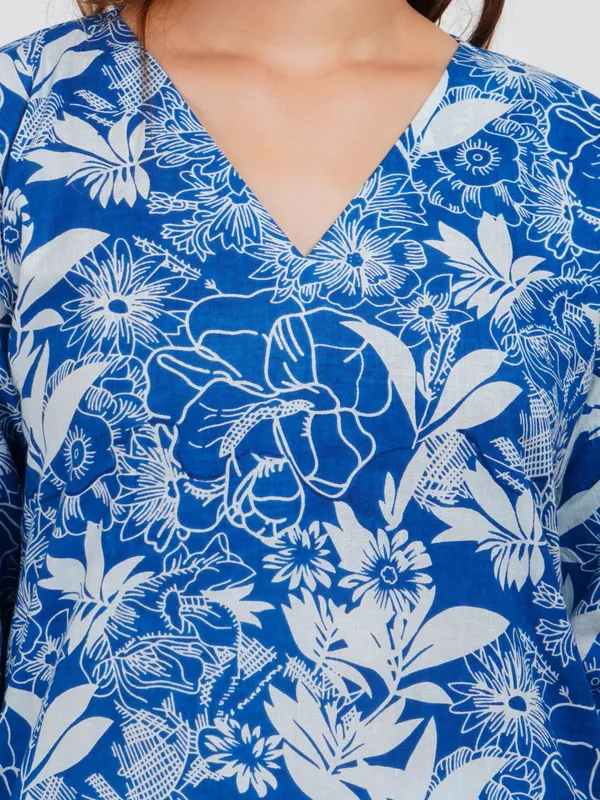 Blue_Printed_Ruffeled_Sleeve_Straight_Kurta