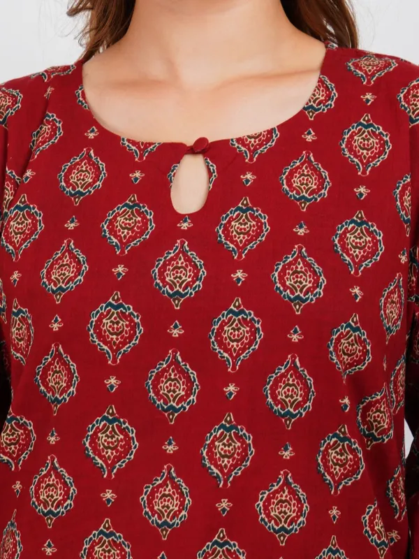 Maroon_Printed_Cotton_Kurta