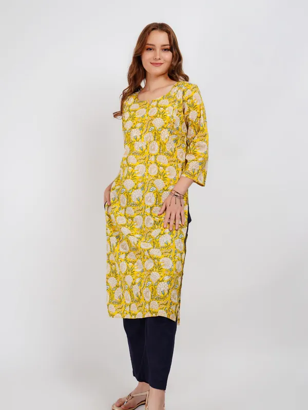 Yellow_Floral_Print_Straight_Kurta