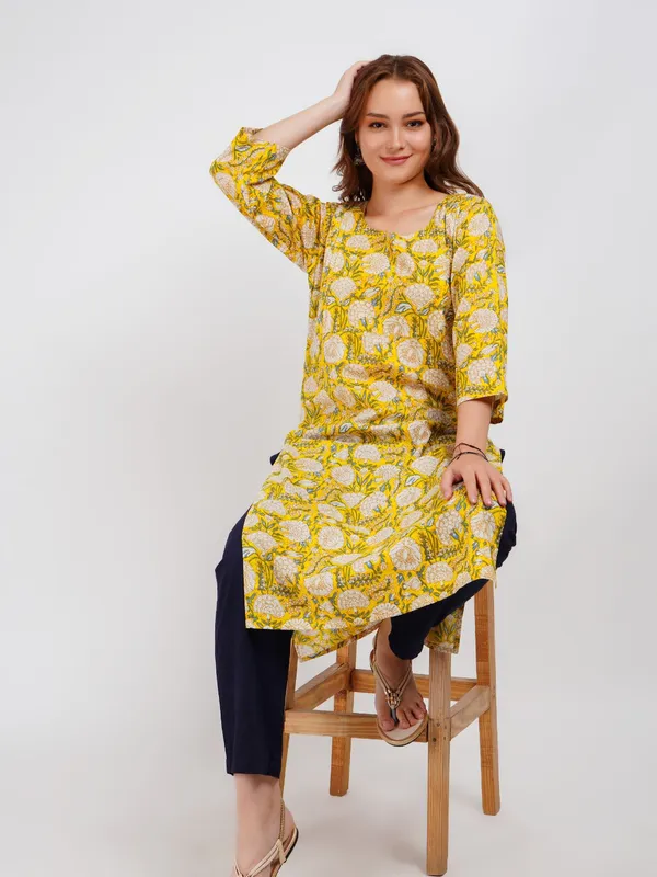 Yellow_Floral_Print_Straight_Kurta