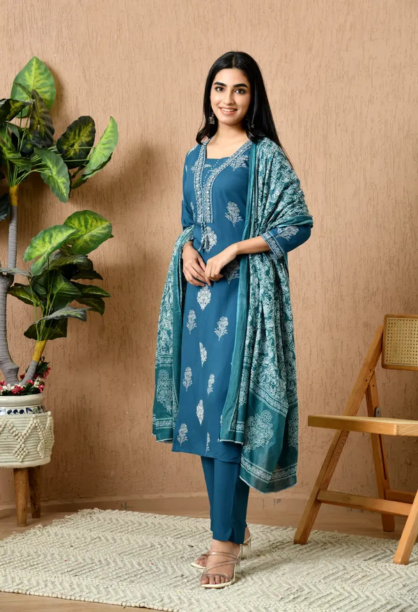 Navy_Blue__Floral_Round_Neck_Kurta_Sets_With_Dupatta_For_Women