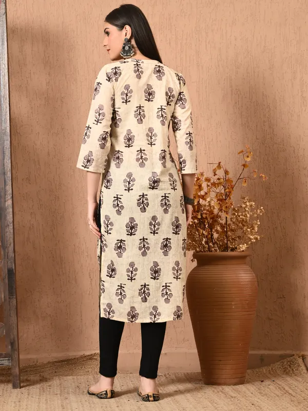 Cream_Beige_Printed_Cotton_Kurta