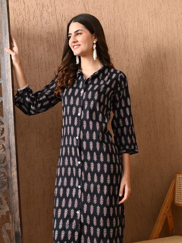 Black_Printed_Collared_Neck_Kurta
