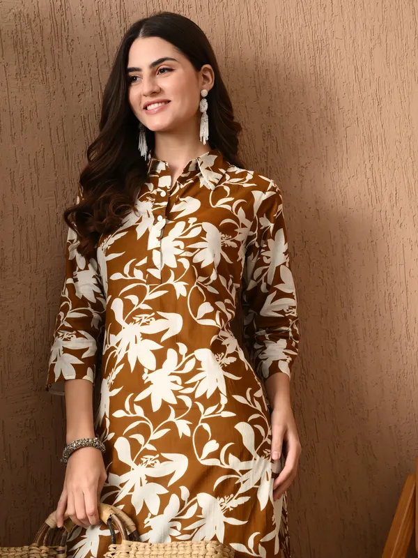 Brown_Printed_Collared_Cotton_Kurta