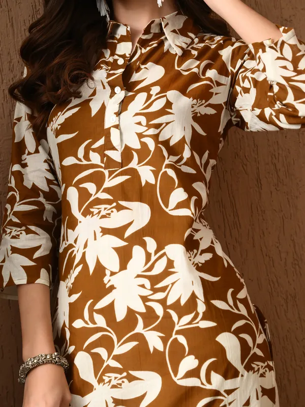 Brown_Printed_Collared_Cotton_Kurta