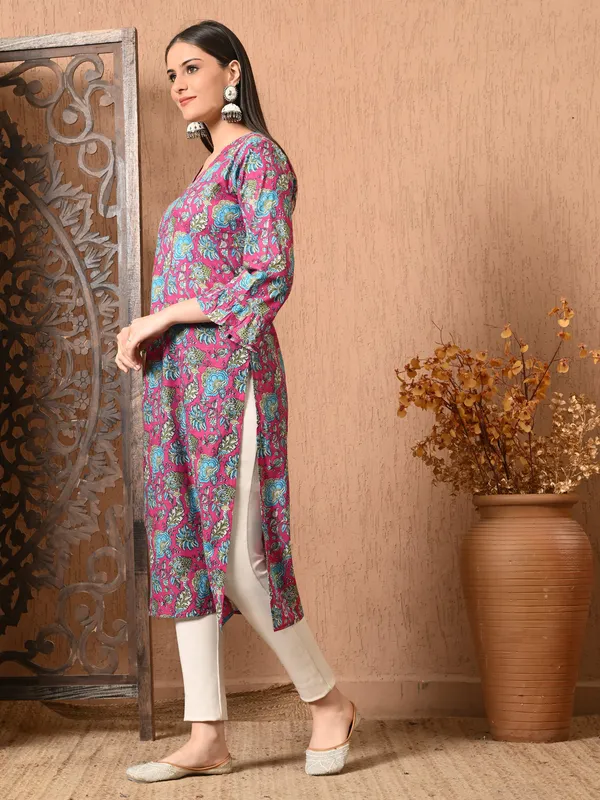 Pink_Floral_print_Cotton_Kurta