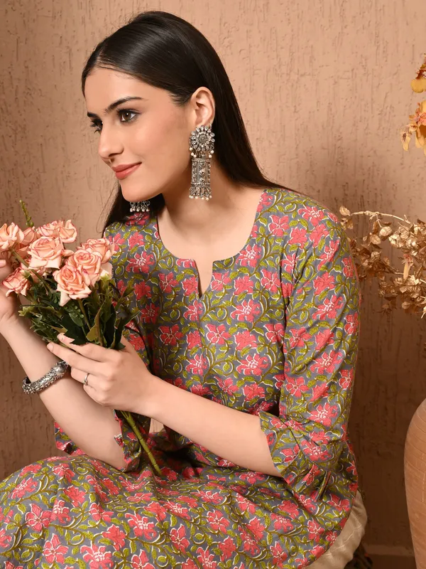 Gray_Floral_Print_Cotton_Kurta